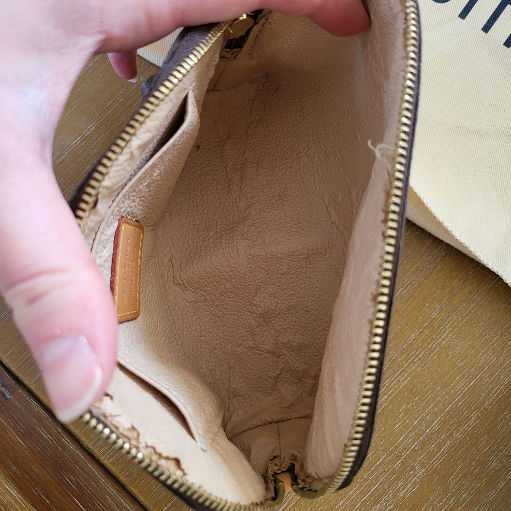 Louis vuitton makeup case - Picture 7 of 10